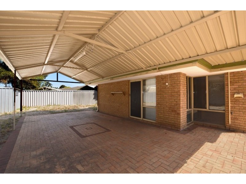 8 Durras Place, South Lake WA 6164