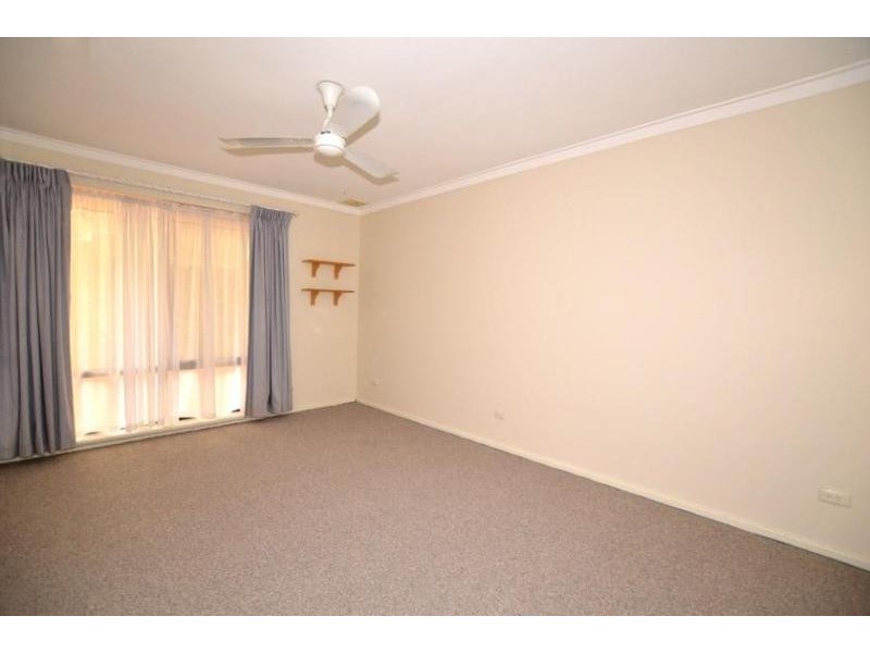 16 Gribble Road, Bull Creek WA 6149