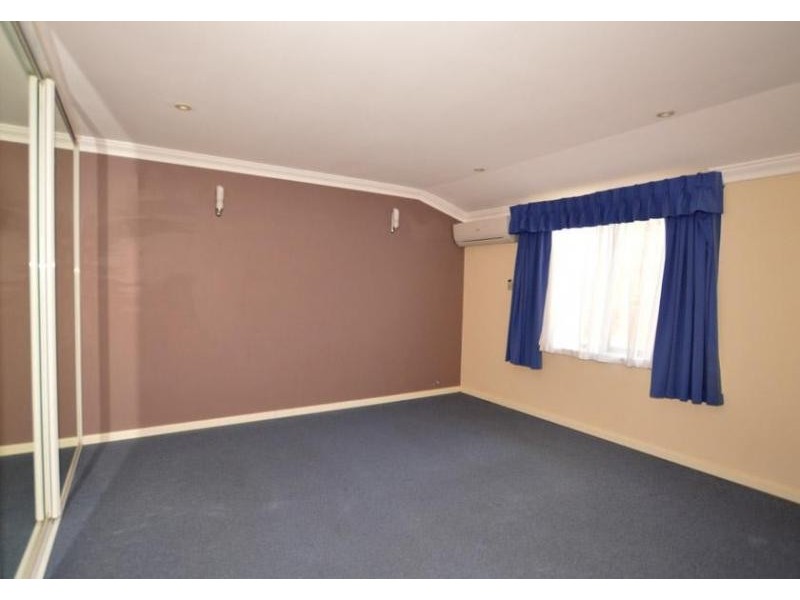 16 Gribble Road, Bull Creek WA 6149