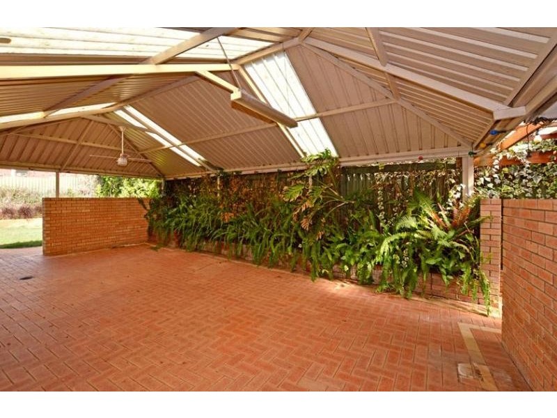 16 Gribble Road, Bull Creek WA 6149