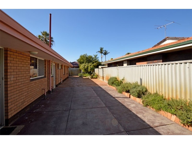 1 Falcon Court, Willetton WA 6155