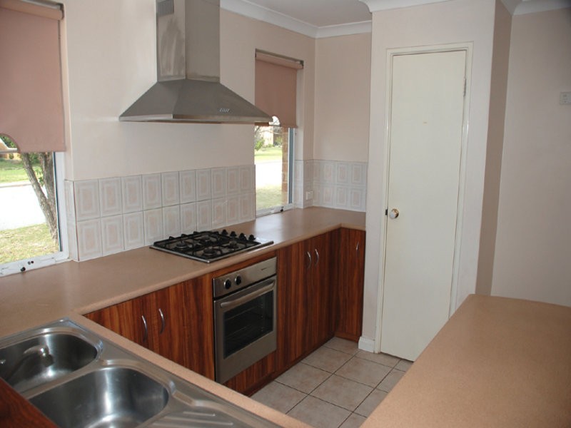 16A Vesta Crescent, Shelley WA 6148