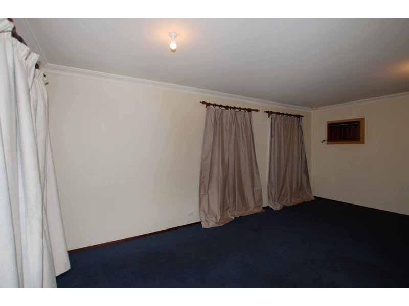 9 Rushbrook Way, Thornlie WA 6108