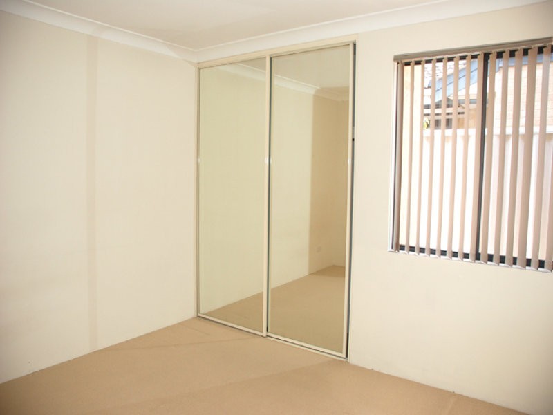 1B Ungaroo Road, Westminster WA 6061