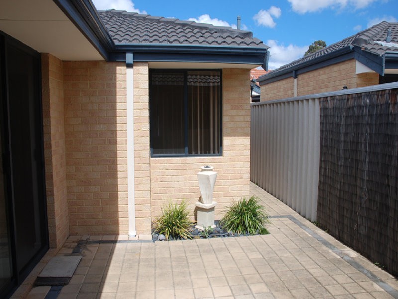 1B Ungaroo Road, Westminster WA 6061