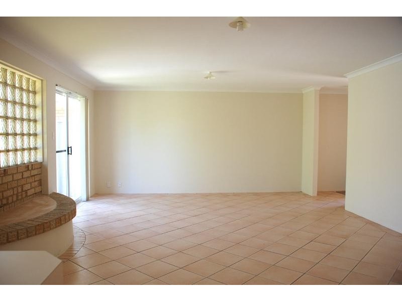 1/28 Fletcher Street, Rockingham WA 6168