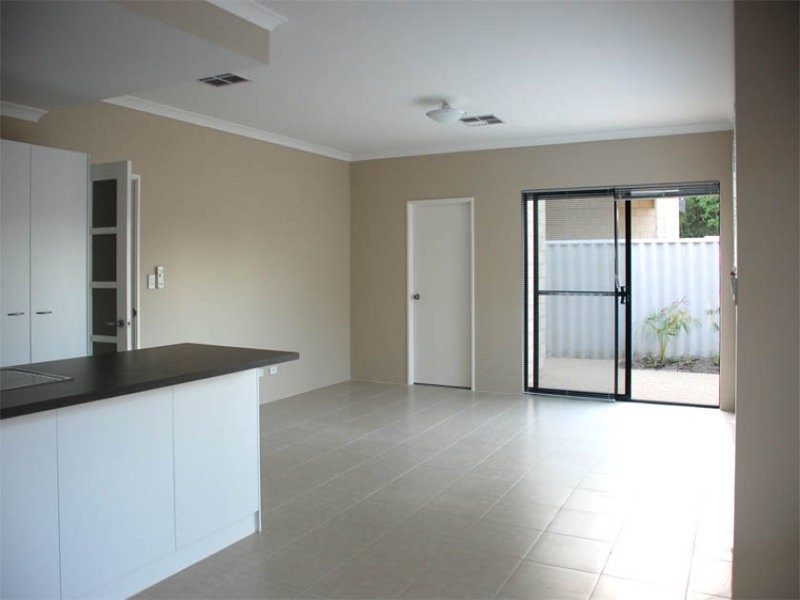 17 Tiverton Street, Lynwood WA 6147