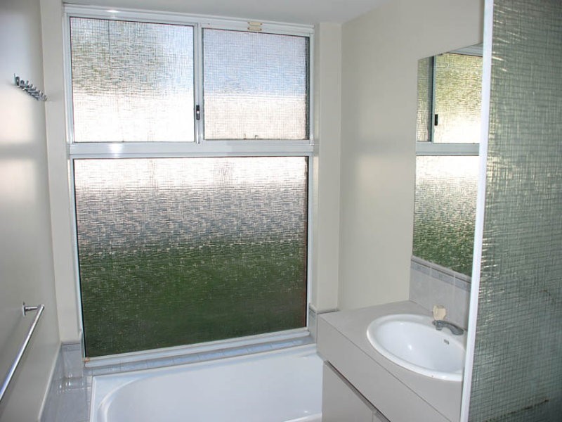 15 Ursuline Vista, Queens Park WA 6107