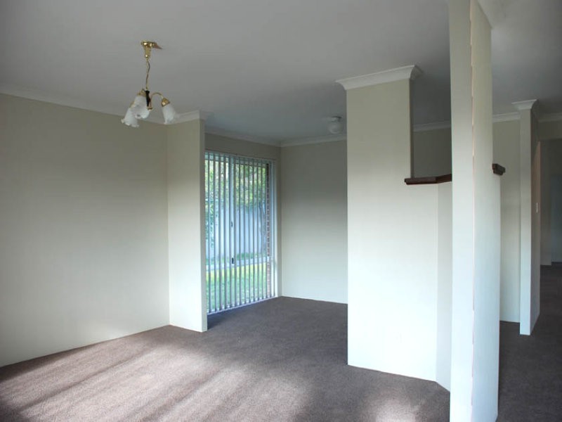 15 Ursuline Vista, Queens Park WA 6107