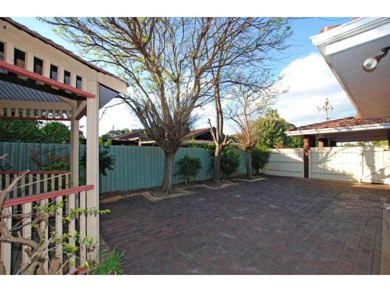 21 Burren Gate, Willetton WA 6155