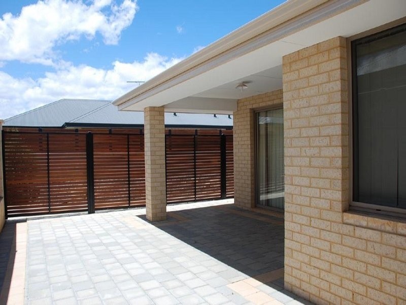 18 Bluebush Avenue, Beeliar WA 6164