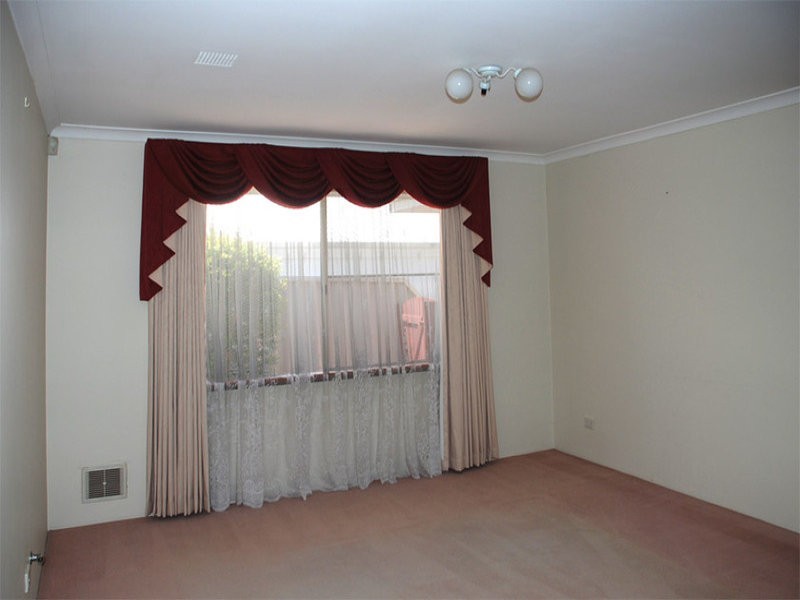 30 Mandala Crescent, Bateman WA 6150