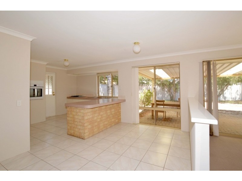 7 Maccalla Green, Canning Vale WA 6155