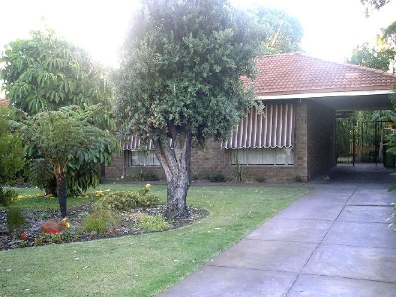 11 Penhurst Court, Thornlie WA 6108