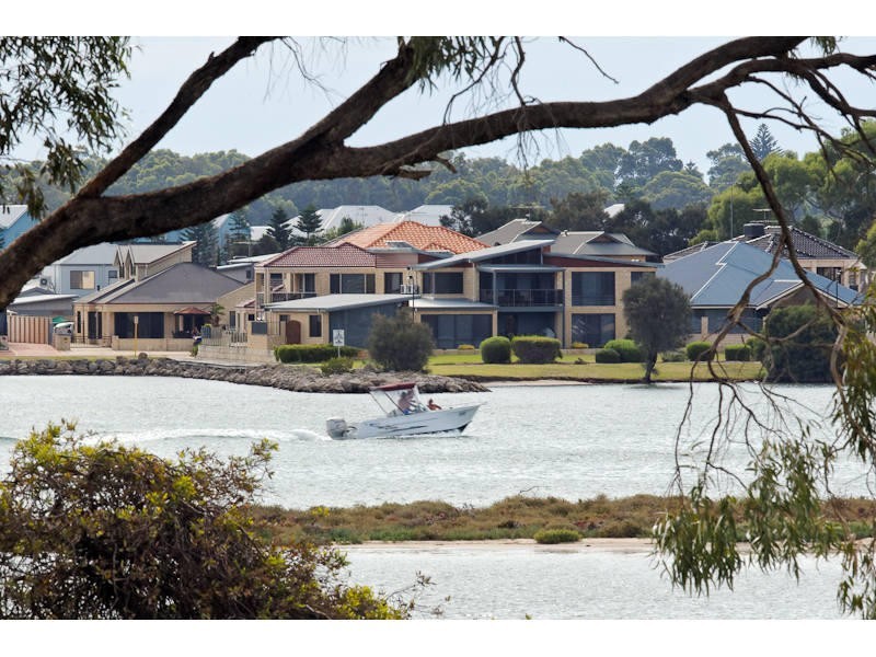 3/4 Soldiers Cove Terrace, Mandurah WA 6210