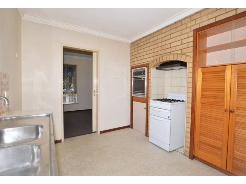 8 Vigors Avenue, Bull Creek WA 6149