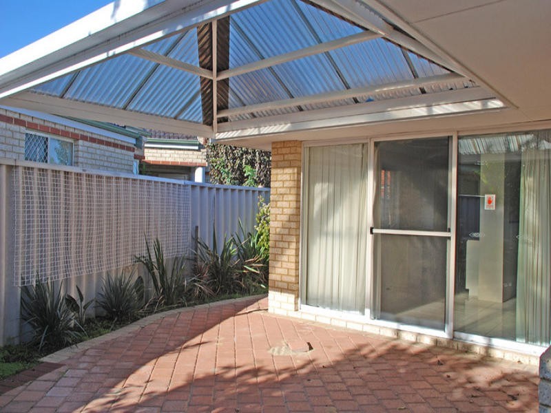 7 Westland Place, Waterford WA 6152