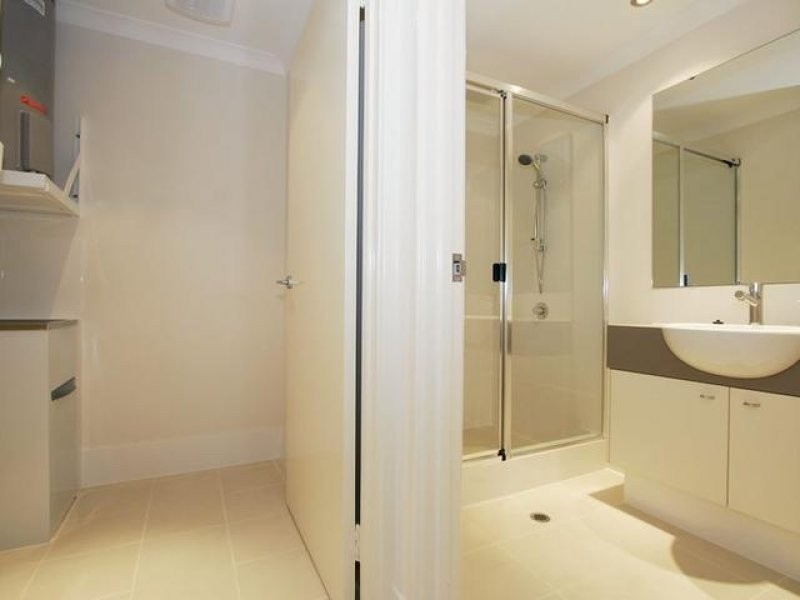 20/2 Stockton Bend, Cockburn Central WA 6164