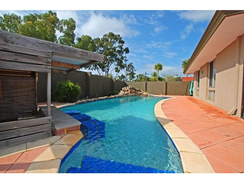 209 Riseley Street, Booragoon WA 6154