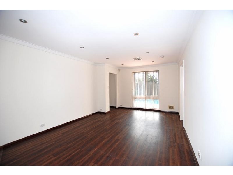 209 Riseley Street, Booragoon WA 6154