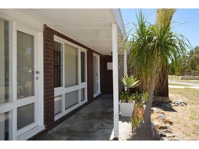 1 Elstree Court, Lynwood WA 6147