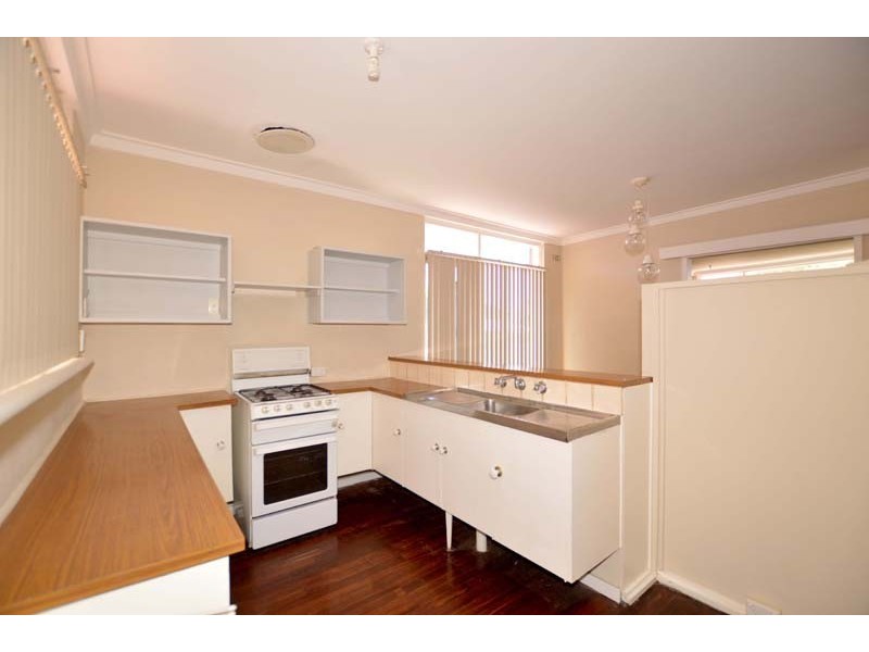 1 Elstree Court, Lynwood WA 6147