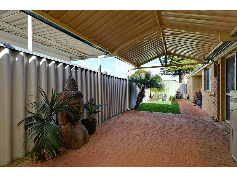 9/104 Forrest Road, Hamilton Hill WA 6163