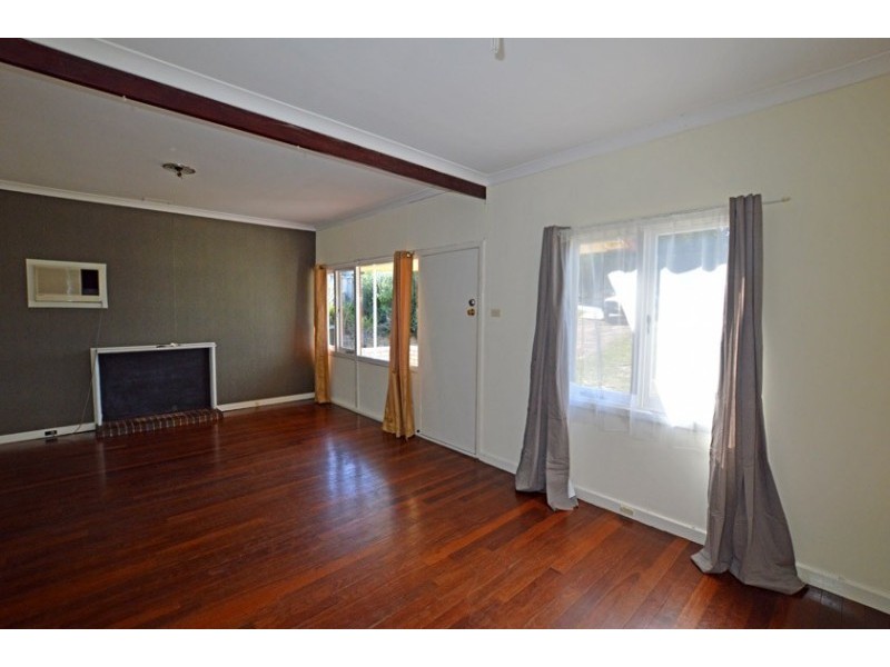 243 Winterfold Road, Coolbellup WA 6163