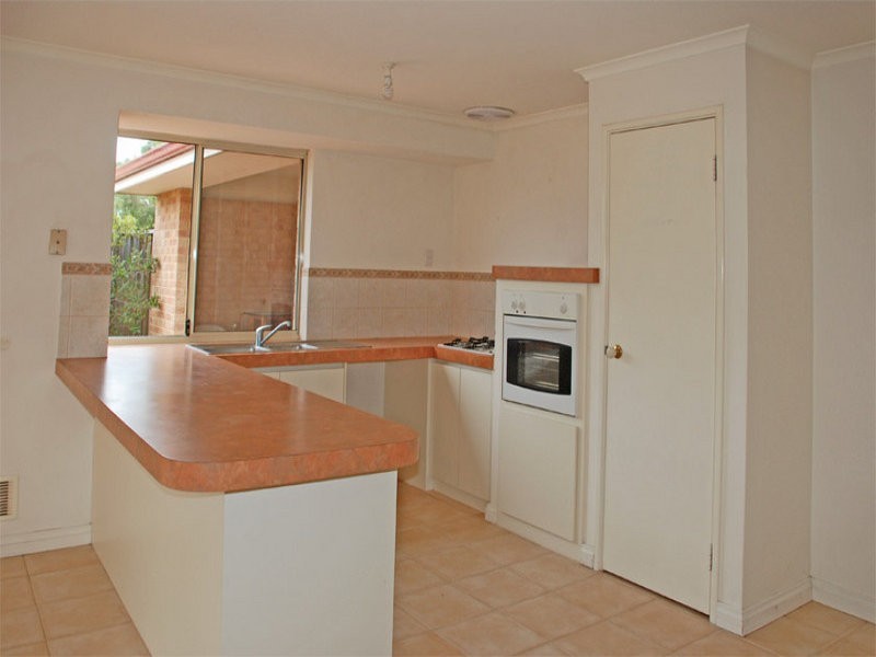 36A Pennlake Drive, Spearwood WA 6163