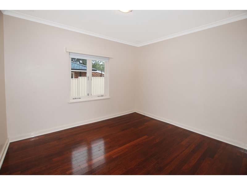 5 Simper Crescent, White Gum Valley WA 6162