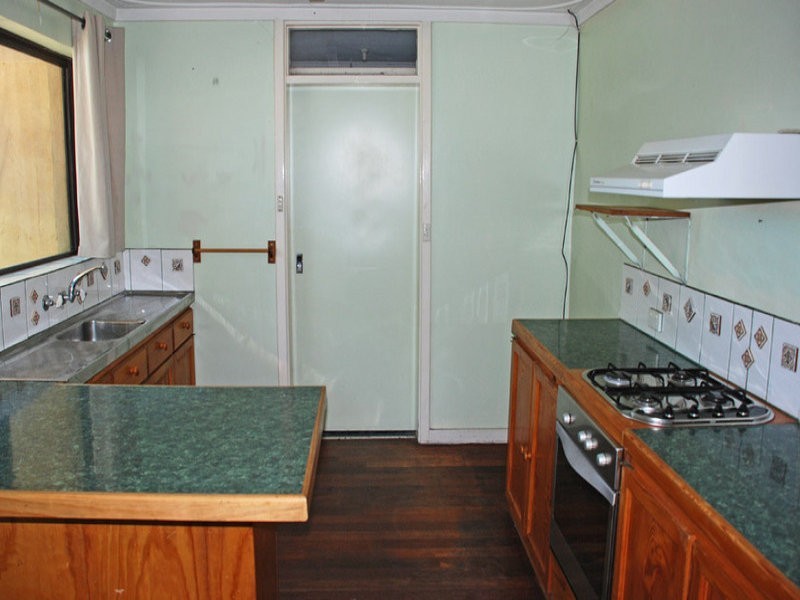 1 Skeahan Street, Spearwood WA 6163