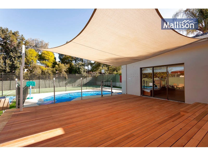 8 Studley Road, Attadale WA 6156