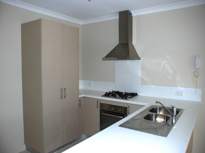 37/148-152 Railway Parade, Queens Park WA 6107