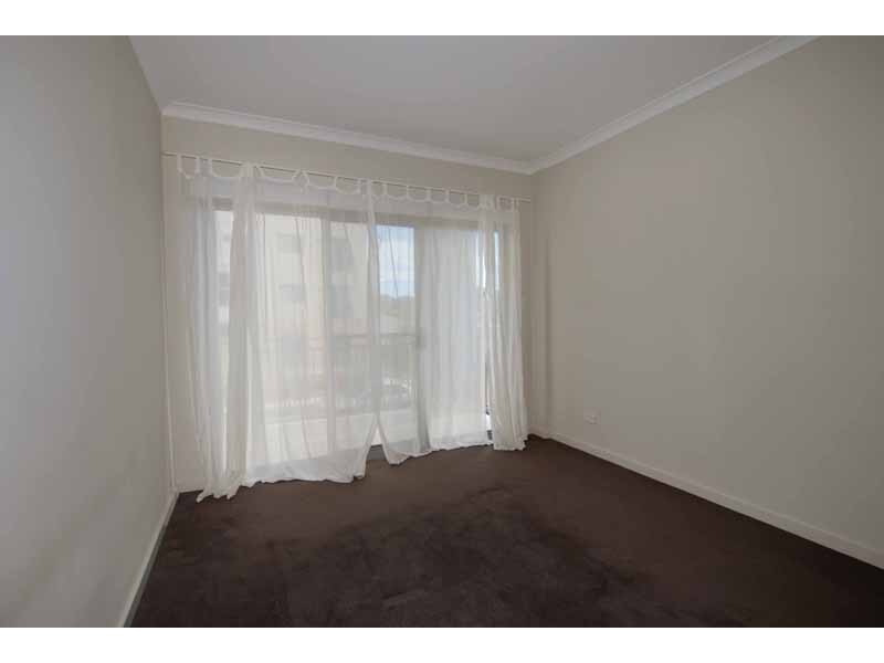 5/6 Ibera Way, Success WA 6164