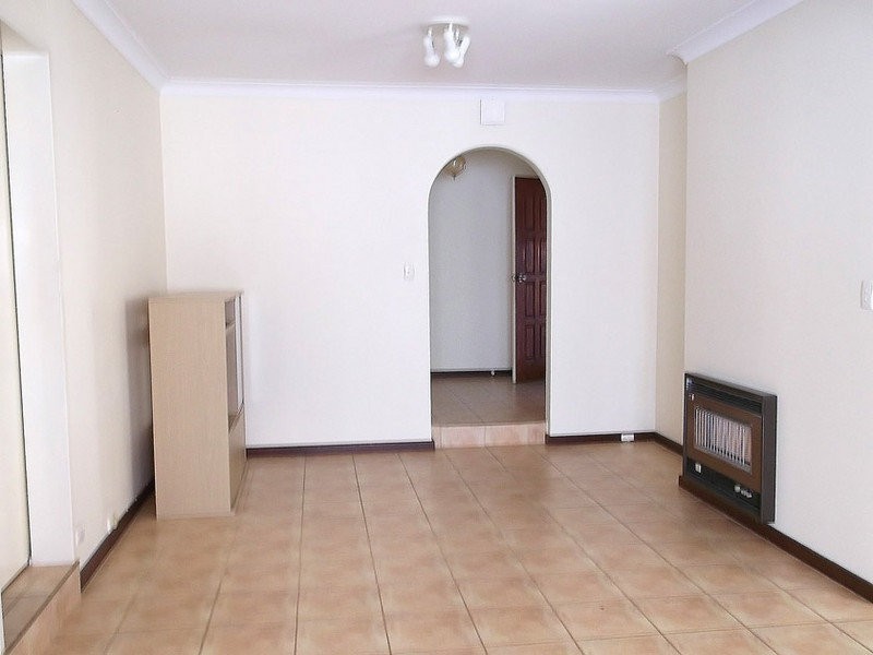 14 Lorenzo Street, Thornlie WA 6108