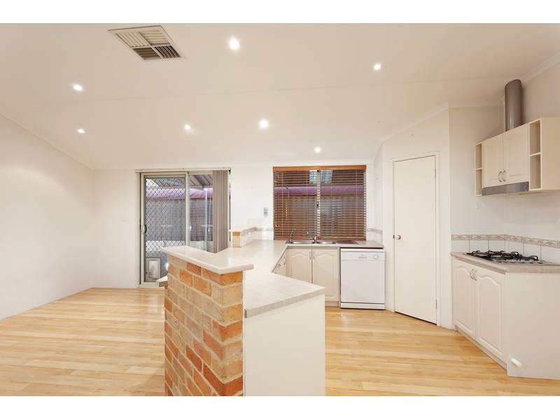 24 Wauhop Circle, Beeliar WA 6164