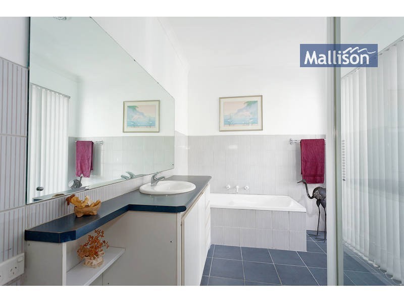 8 Foreshore Place, Gosnells WA 6110