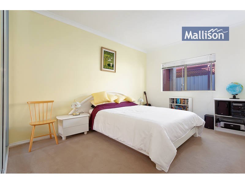 8 Foreshore Place, Gosnells WA 6110