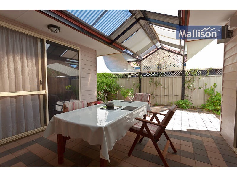 8 Foreshore Place, Gosnells WA 6110