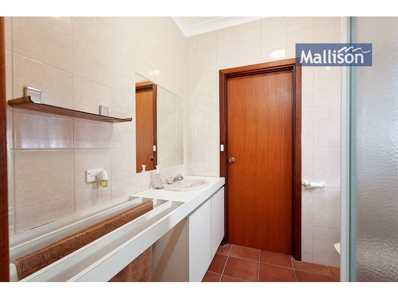 2 Merrifield Circle, Leeming WA 6149