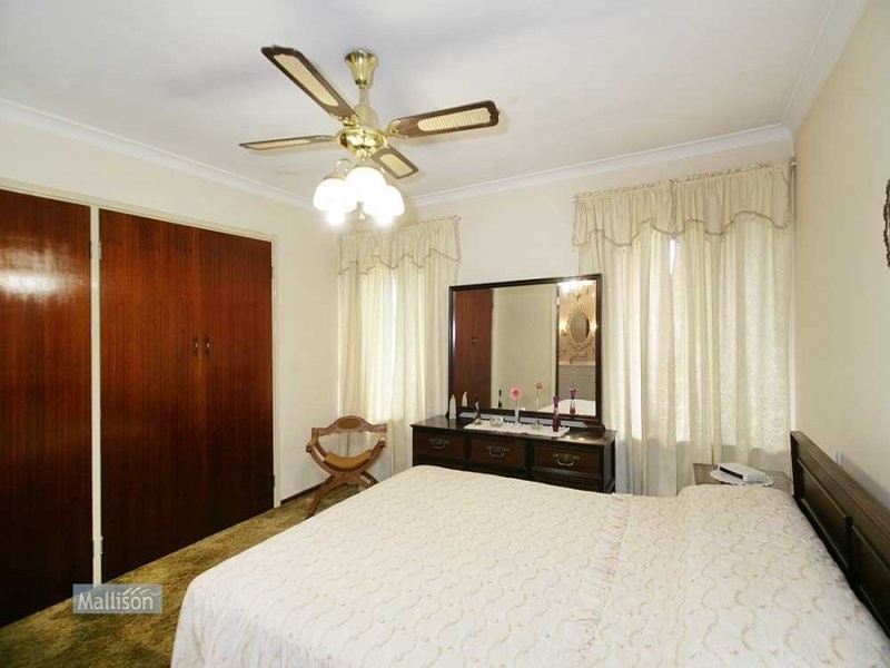 29 Bardwell Street, Thornlie WA 6108