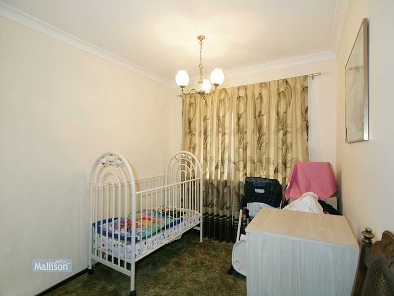 29 Bardwell Street, Thornlie WA 6108