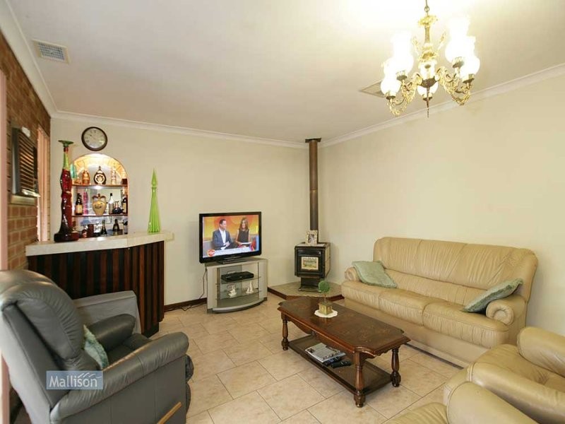 29 Bardwell Street, Thornlie WA 6108