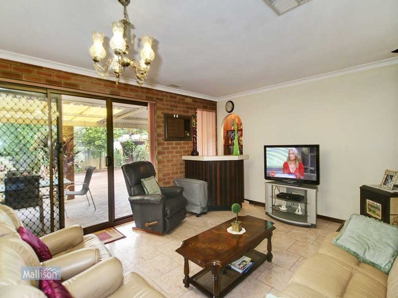 29 Bardwell Street, Thornlie WA 6108