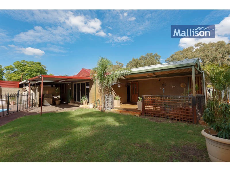 2 Hosken Road, Gosnells WA 6110