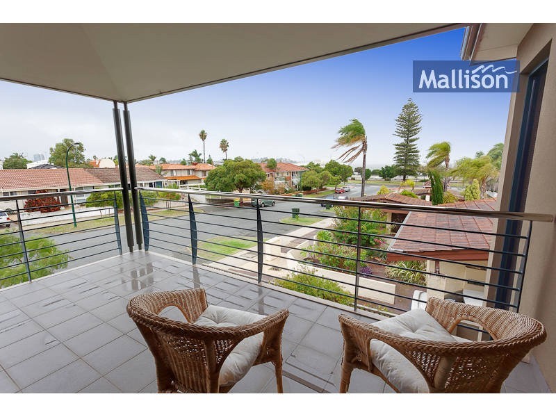 6 Thelma Street, Como WA 6152