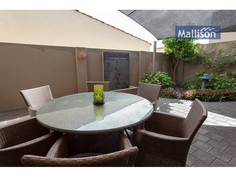 6 Thelma Street, Como WA 6152