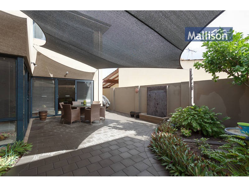 6 Thelma Street, Como WA 6152