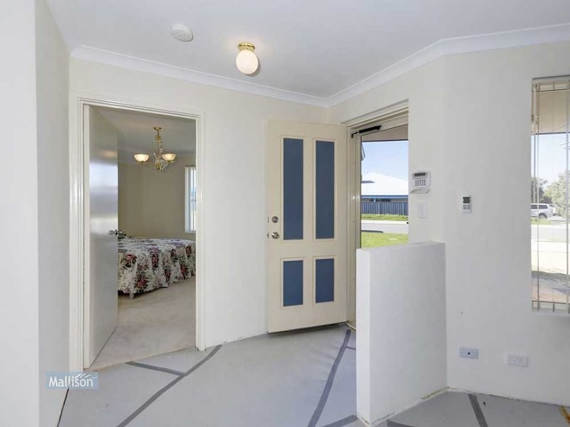 6 Escalona Turn, Seville Grove WA 6112