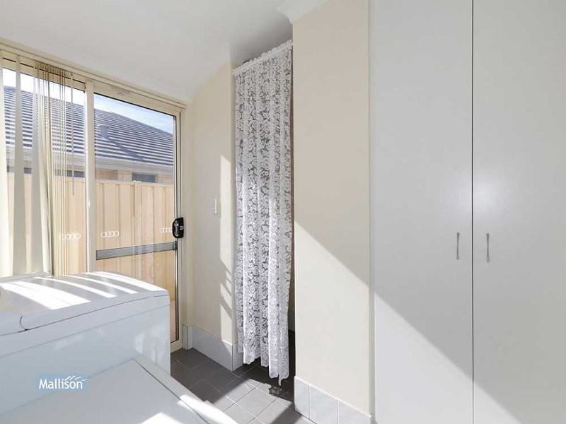 6 Escalona Turn, Seville Grove WA 6112